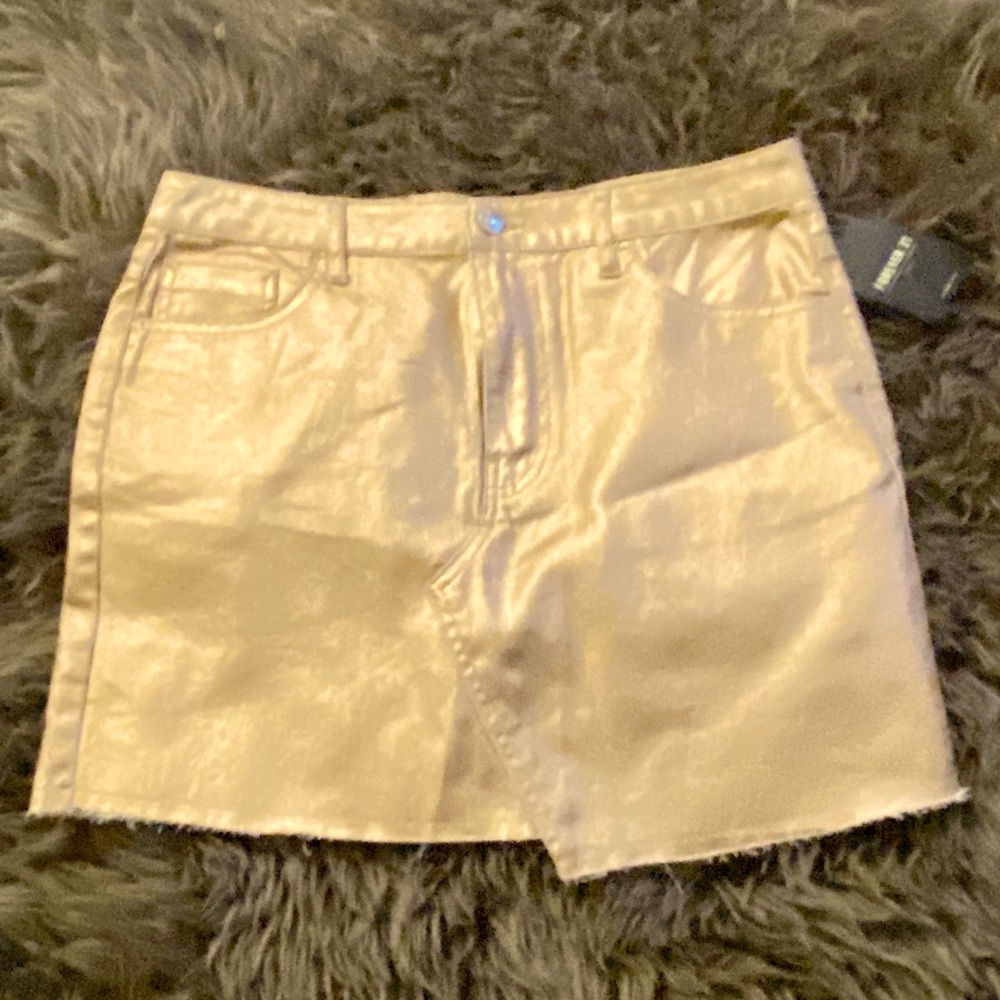 New Forever 21 Gold Mini Skirt